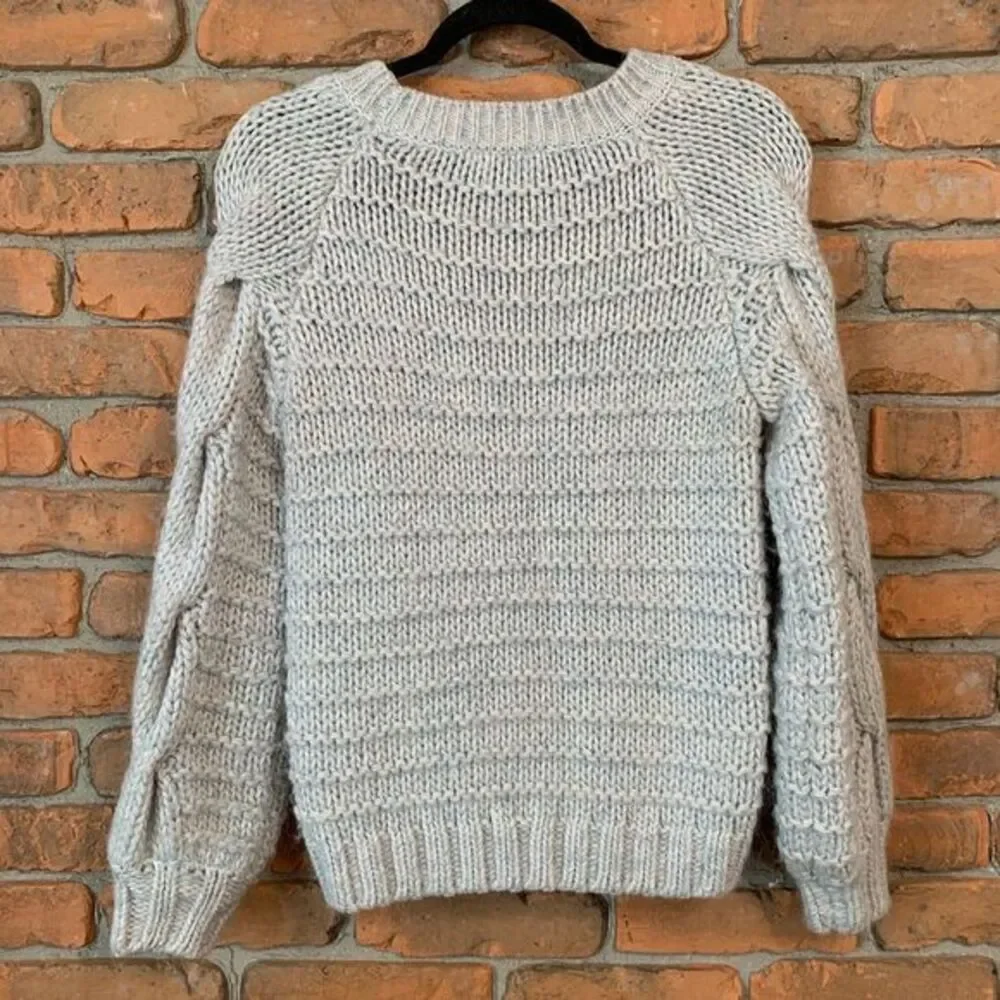 GAP Womens XS Sweater Chunky Knit‎ Cable Sweater Oversized Puff Sleeve Winter